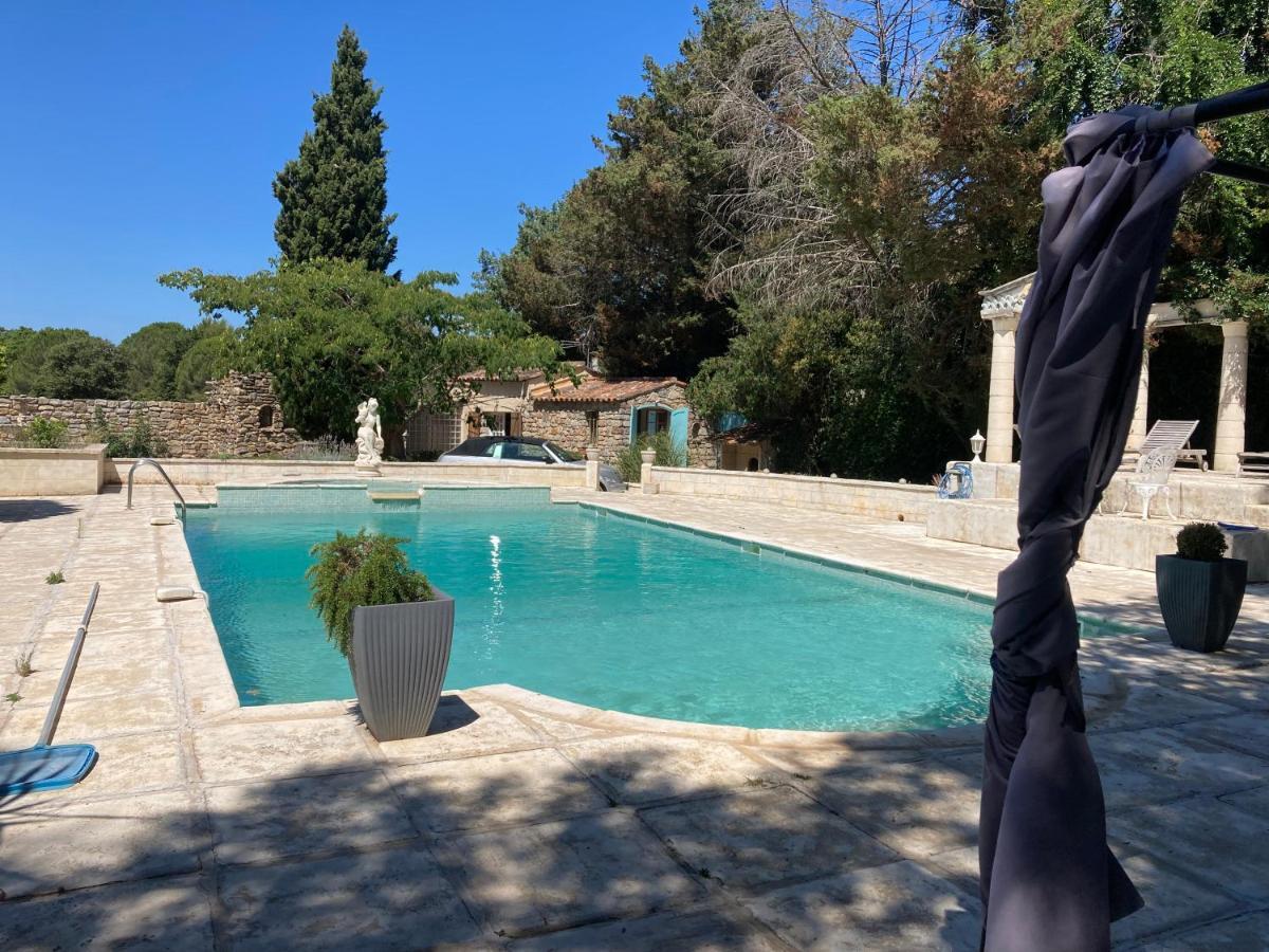Gite Encore Un Soir Hyeres Bagian luar foto