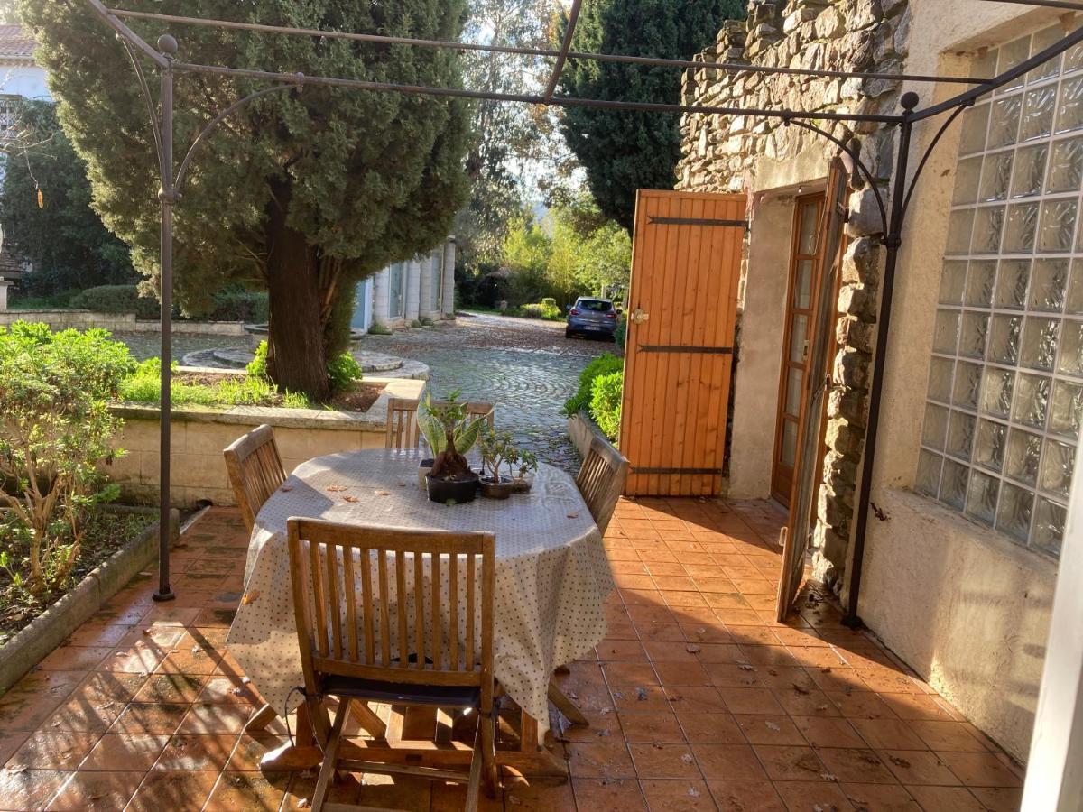 Gite Encore Un Soir Hyeres Bagian luar foto