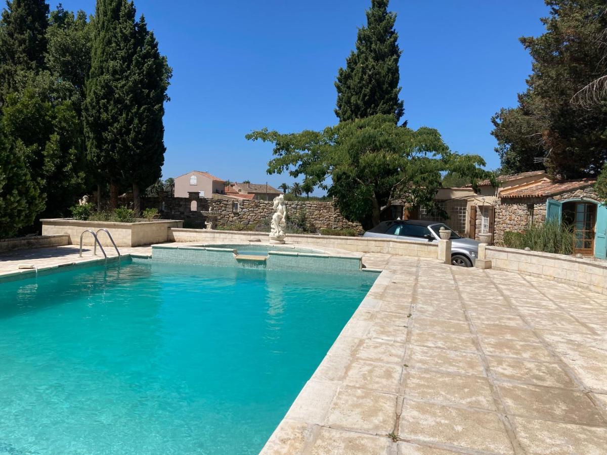 Gite Encore Un Soir Hyeres Bagian luar foto